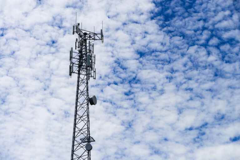 United States |  FAA urges airlines to prepare for new 5G antennas