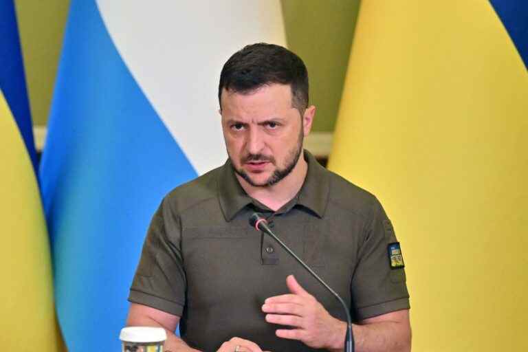 Zelensky will exchange with students from Canada