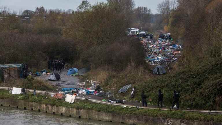 a migrant with serious gunshot wounds in the Loon-Plage camp