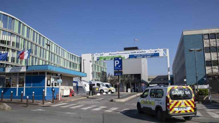 a surgeon at Henri-Mondor hospital suspended for his behavior towards his colleagues