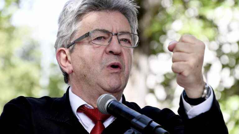 after a deadly road check in Paris, the political class is torn on the words of Jean-Luc Mélenchon