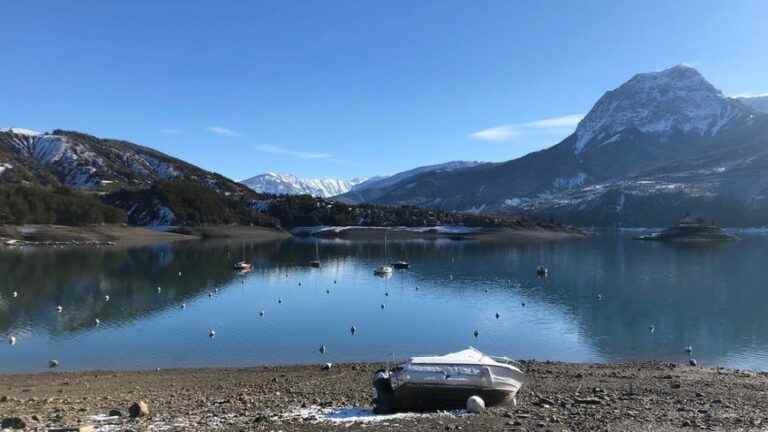 concern about the level of the Serre-Ponçon lake