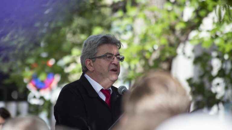 pass of arms between Gérald Darmanin and Jean-Luc Mélenchon