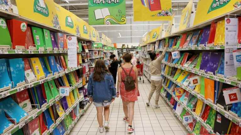 the FCPE calls for the revaluation and payment from “early July” of the school allowance to deal with the price of school supplies