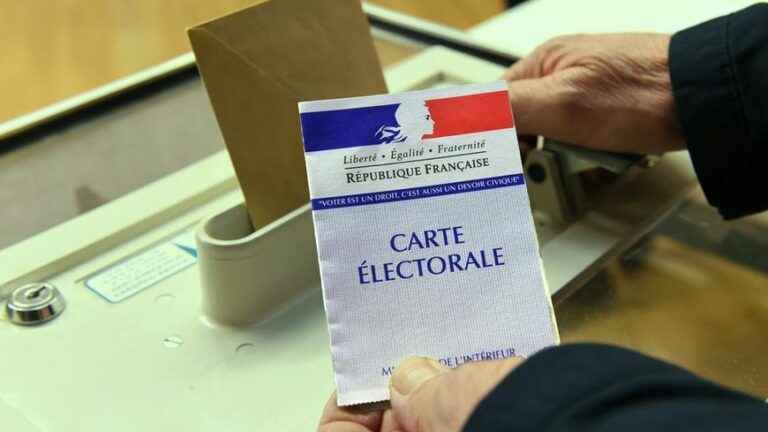 turnout at 12 noon in Loire and Haute-Loire