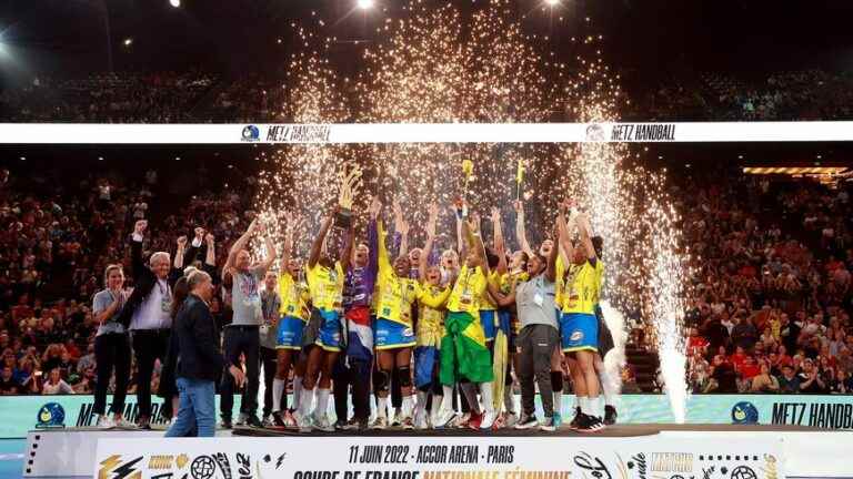 winner of Besançon, Metz Handball offers a cup to finish