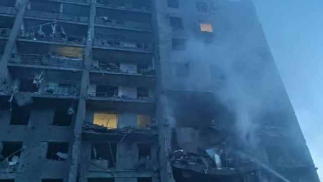 At least 17 dead and 30 injured after missile fired at building in Odessa region, kyiv authorities say