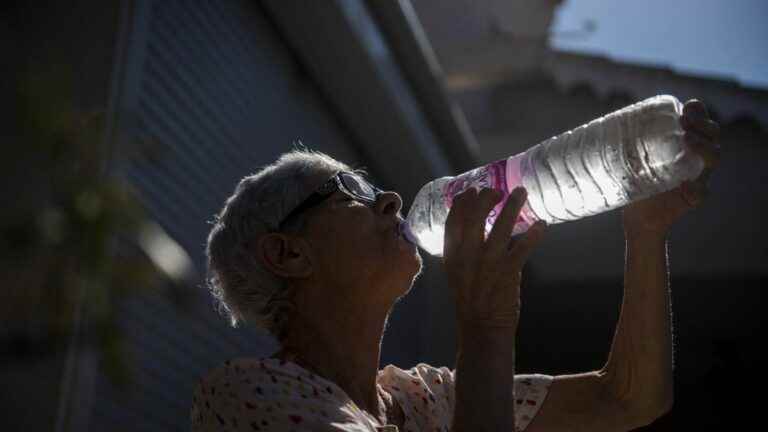 38 departments are now on orange alert due to the heat wave