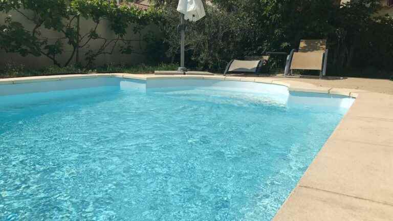 A couple of octogenarians found dead in their swimming pool in Gignac