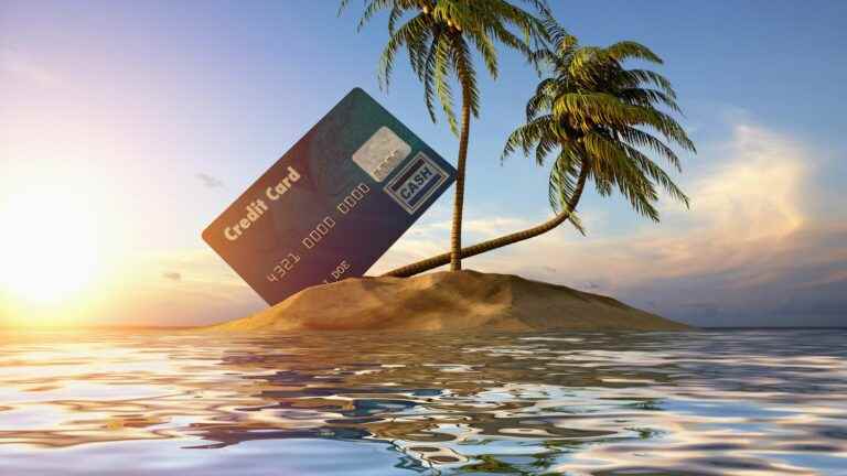 A few checks to make on the credit card side before you leave on vacation