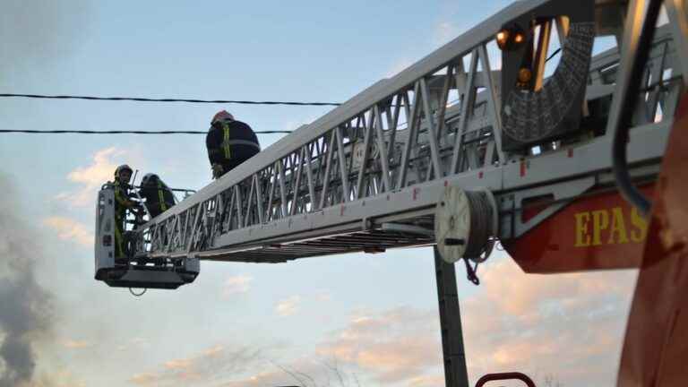 A fire start already in Milhaud on the night of Thursday to Friday