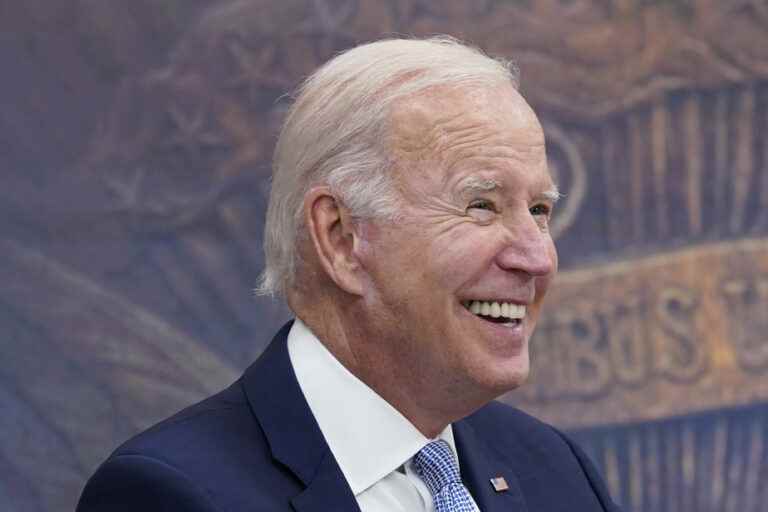 A political bright spot for Biden despite a shadow on the economic table