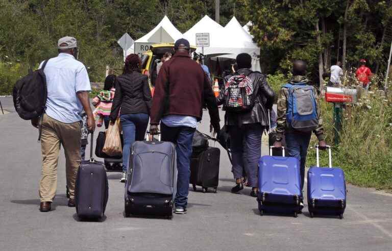 A “small number” of asylum seekers have been transferred from Quebec to Ontario