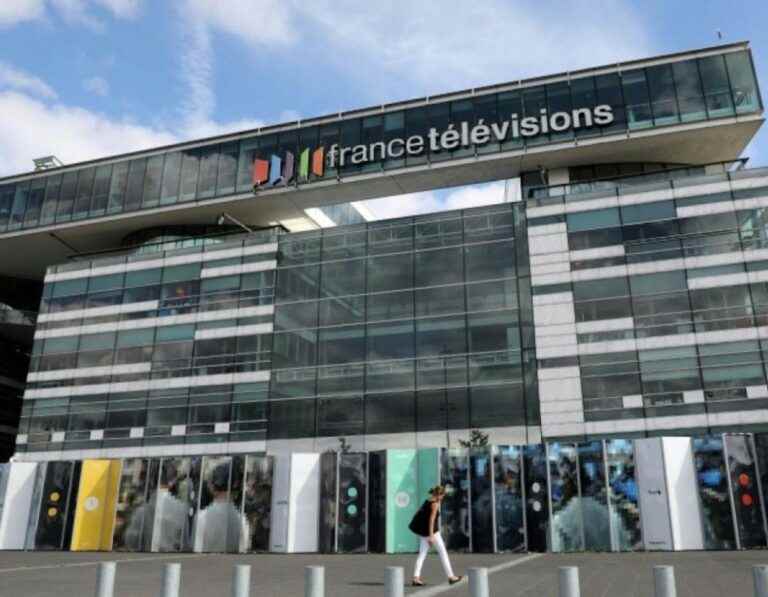 A star of France 2 announces, in full broadcast, his HIV status…