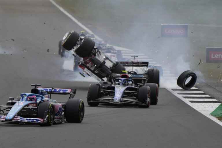 Accident at the British GP |  Alexander Albon and Zhou Guanyu escape without “serious injuries”