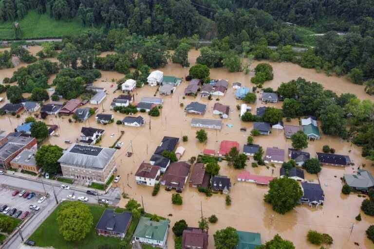 At least 15 dead in Kentucky floods