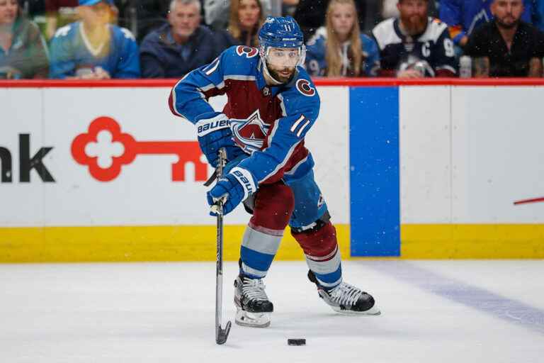 Avalanche prepare for title defense by signing Cogliano