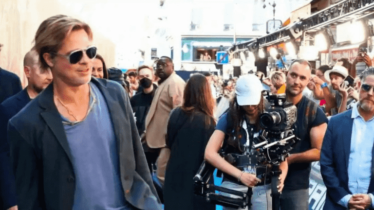 Brad Pitt acclaimed in Paris for the promotion of his new film “Bullet Train”