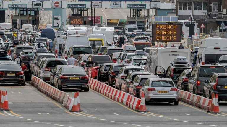 Brexit implicated in traffic jams on mainland holiday route