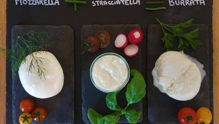 Burrata and Mozzarella Made in Pau