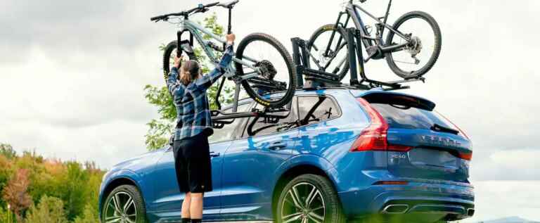 By car with his bike