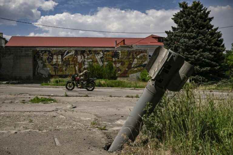 Canadians in Ukraine |  “The trench becomes your home”