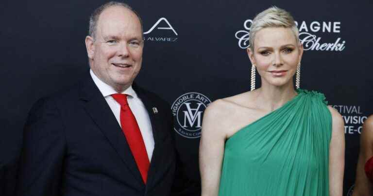 Charlene of Monaco celebrates her love for Albert in photo: luxury dress for their 11 years of marriage