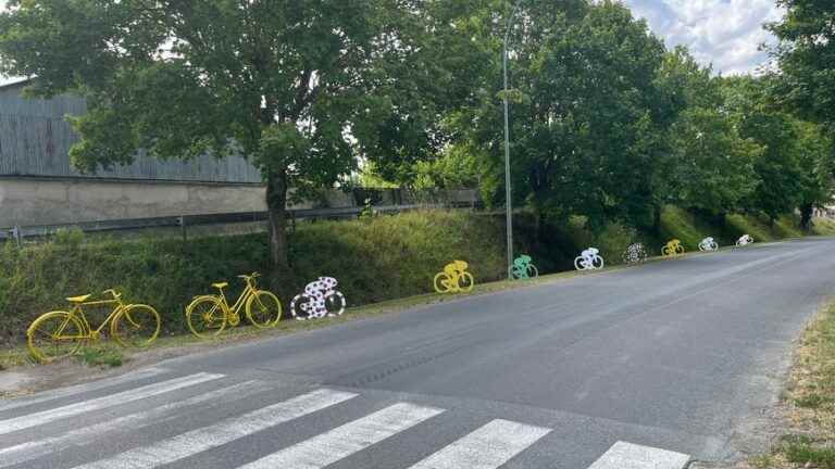 Circuit Bleu- The finish of the 3rd stage of the women’s Tour de France