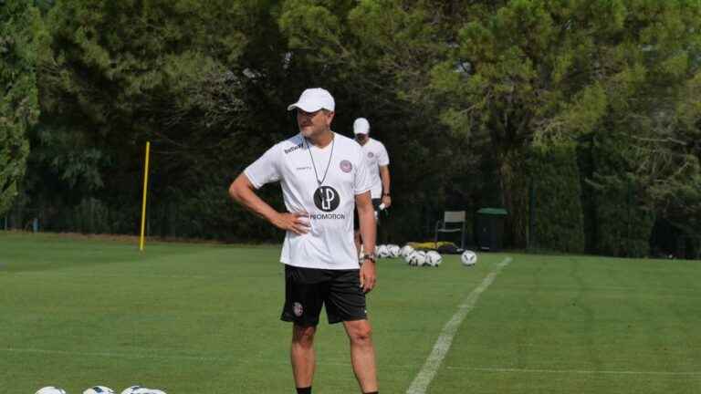 Coach Philippe Montanier extends TFC until 2024