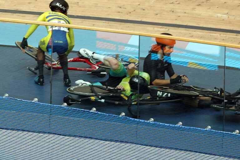 Commonwealth Games |  Several injured during a track cycling event