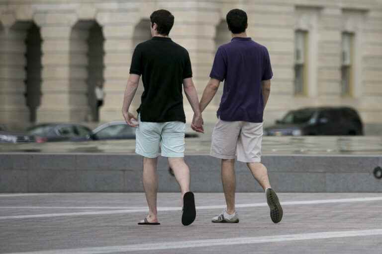 Congress votes to protect same-sex marriages