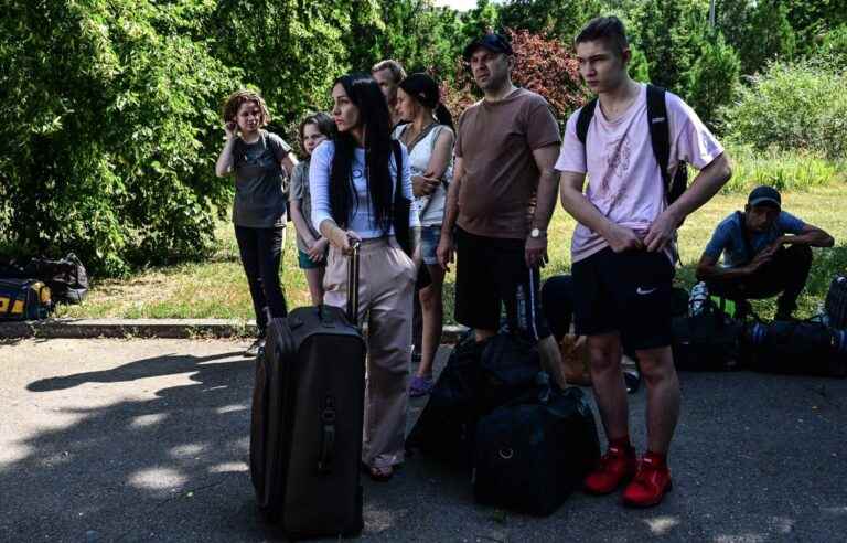 Continuation of the evacuation of Sloviansk in the face of Russian advances in Ukraine