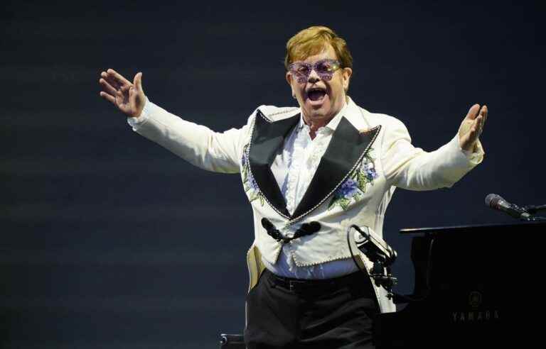 Elton John embarks on his final North American tour