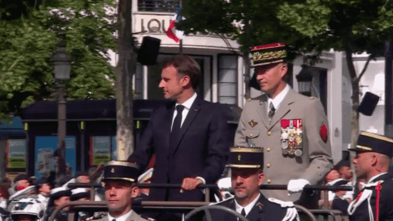 Emmanuel Macron lends himself again to the game of the traditional National Day interview