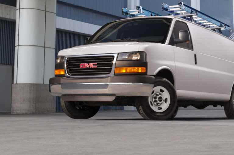 General Motors |  Vans will go electric by 2025