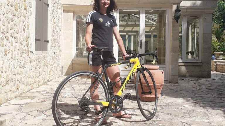 Girondine India Grangier at the start of the first women’s Tour de France