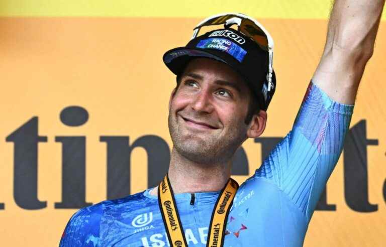 Hometown of Hugo Houle celebrates his Tour de France stage victory