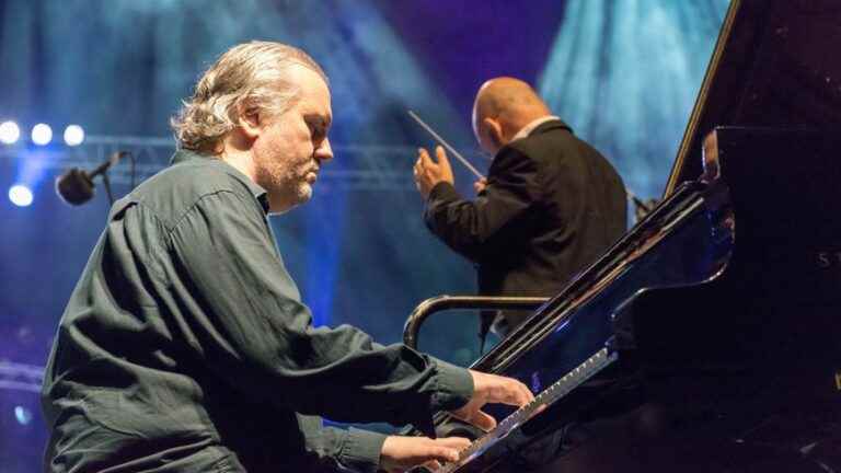 How pianist Nicholas Angelich and Jean-Louis Aubert became friends at a festival in Royan