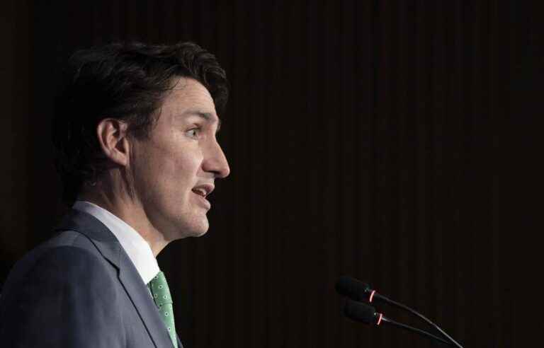 In an interview with Le Devoir, Justin Trudeau “apologizes” for the passport fiasco