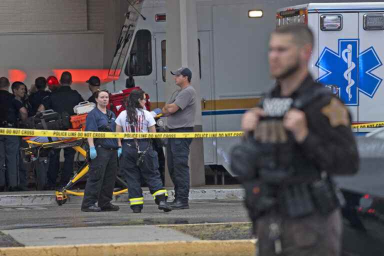 Indiana |  Shopping mall shooting kills four, including shooter