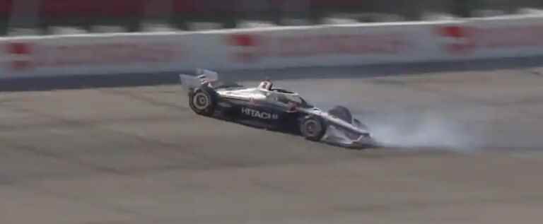 Indycar: a rider transported to the hospital