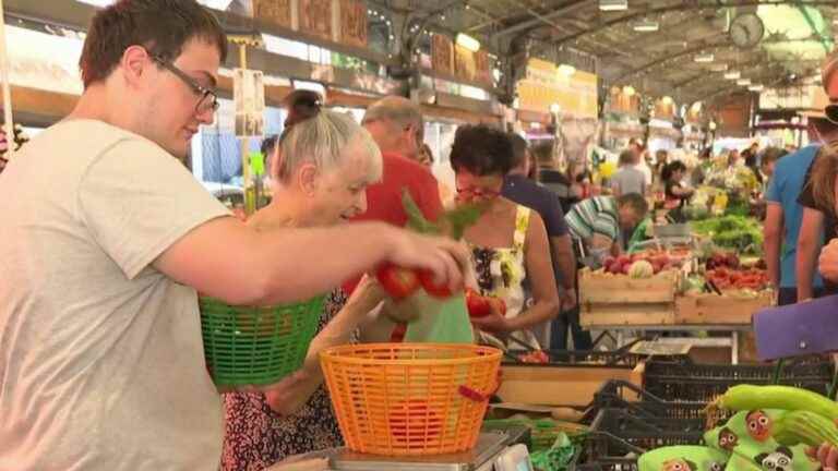 Inflation: at the Antibes market, fruits and vegetables victims of rising prices