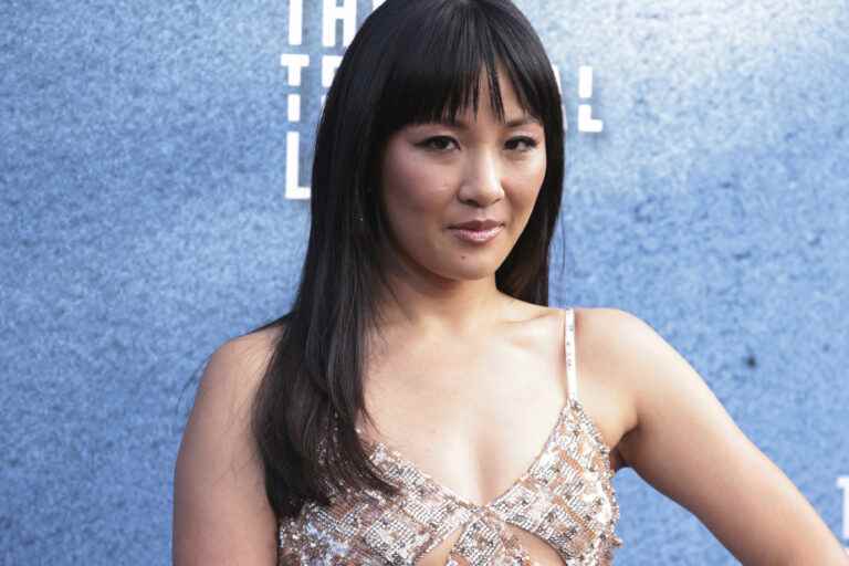 Invective on Twitter |  Constance Wu attempted suicide