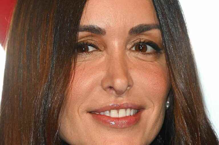 Jenifer reveals the very big list of her physical complexes!