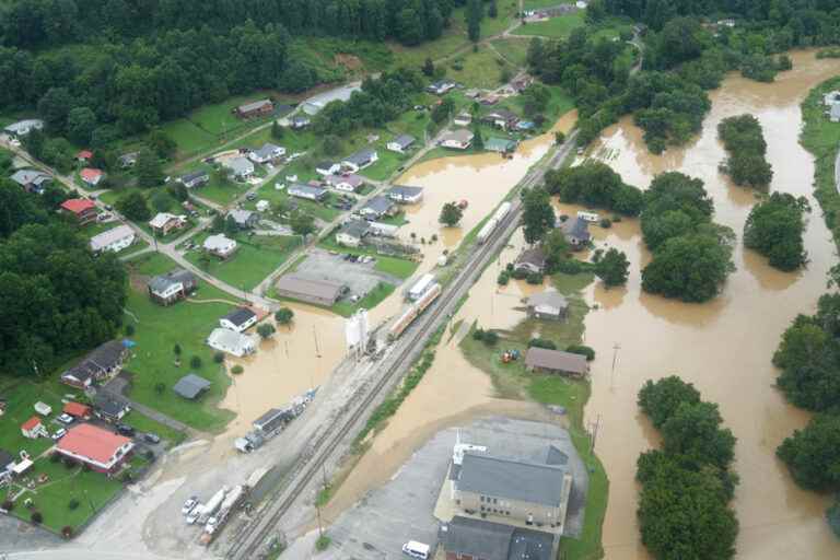 Kentucky |  Flood death toll rises to 25