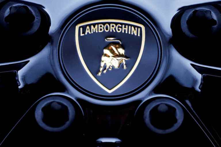 Lamborghini |  Leap into electric… with a crossover