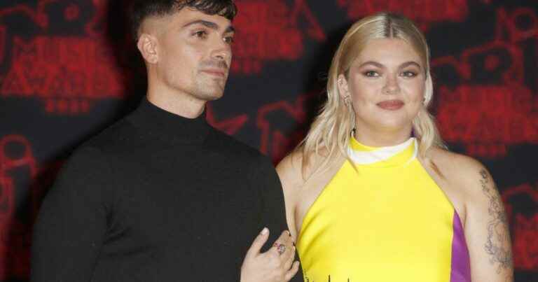 Louane celebrates the birthday of her shy lover Florian Rossi, as well as two dear people