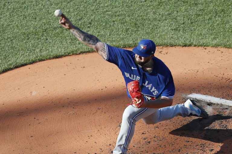 MLB |  Alek Manoah leads Blue Jays to win over Red Sox