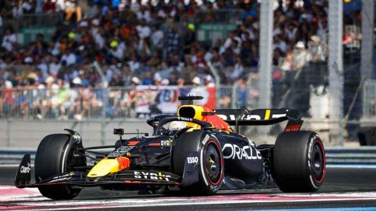 Max Verstappen takes advantage of another retirement from Charles Leclerc and offers himself a seventh victory