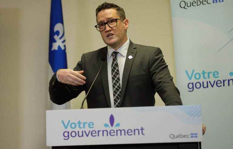 Minister Benoit Charette must postpone his planned visit to Rouyn-Noranda